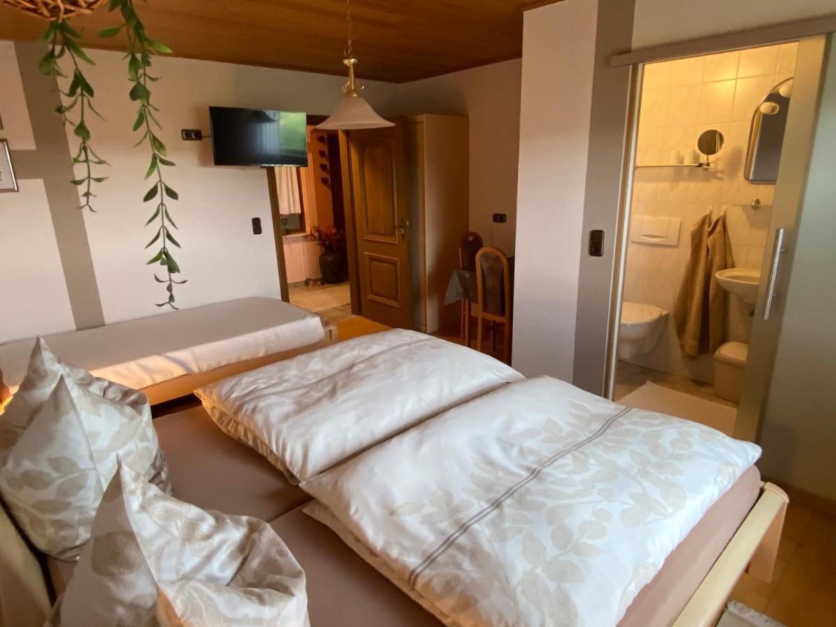 Herresbach Pension Goergen מראה חיצוני תמונה